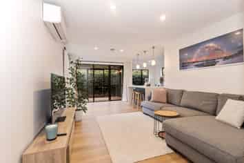 b/16 Beauford Place, Parklands
