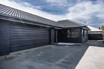 b/16 Beauford Place, Parklands