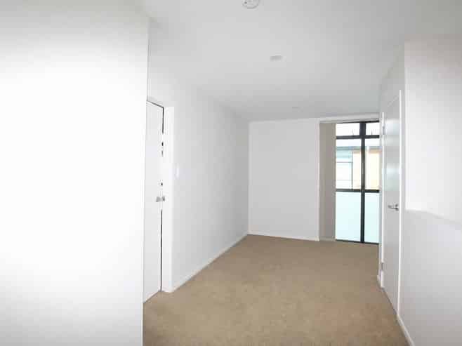11/182 Flat Bush School Road, Flat Bush