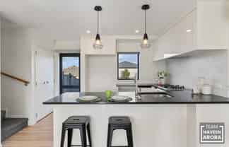 55B Soaring Bird Drive, Takanini