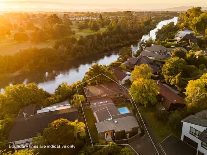945 River Road, Queenwood