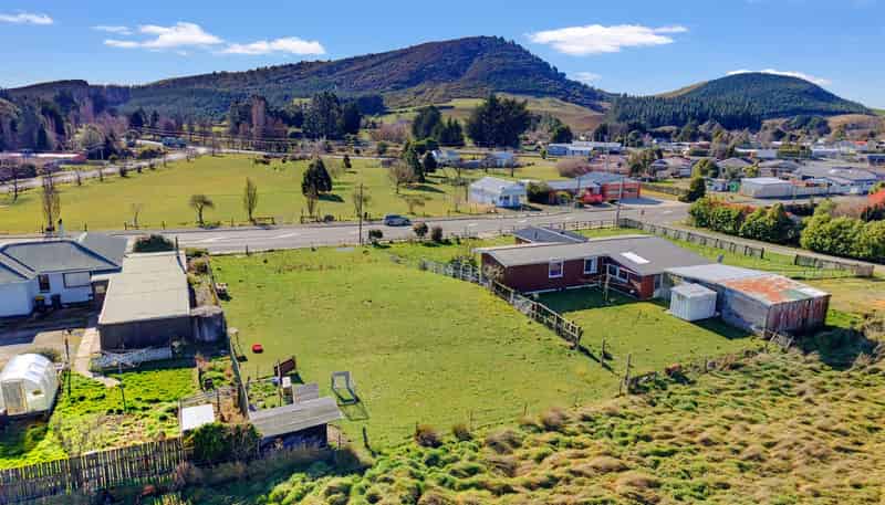 27 Gorge Road, Clinton and Surrounds