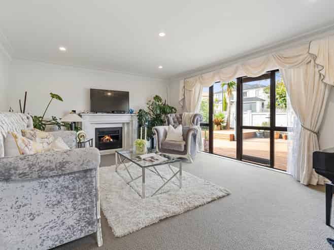 1 Errigal Close, Pinehill