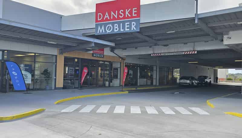 260 Oteha Valley Road, Albany