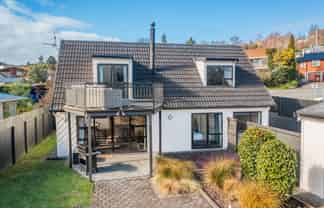 79 Kinmont Crescent, Kinmont Park