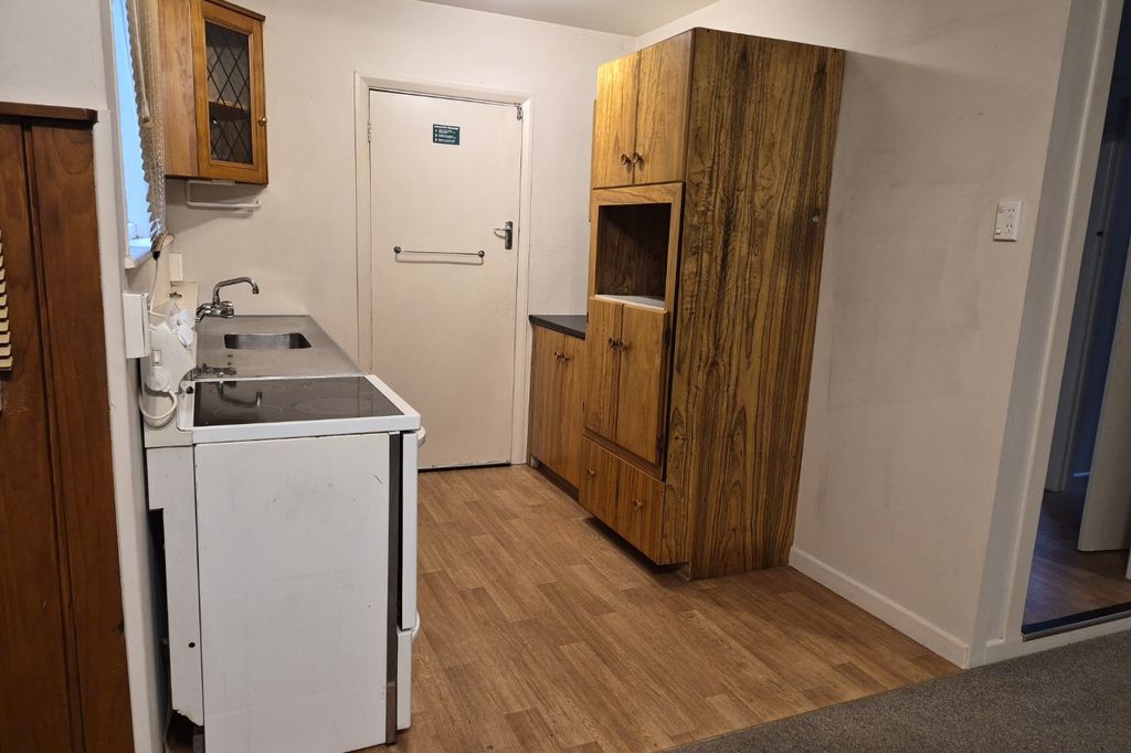 Peaceful One bedroom Unit on Bidwill Street 5