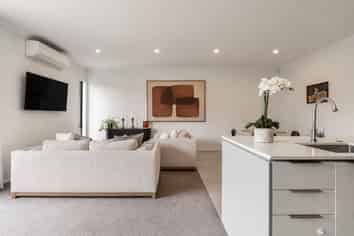 84 Symes Drive, Red Beach