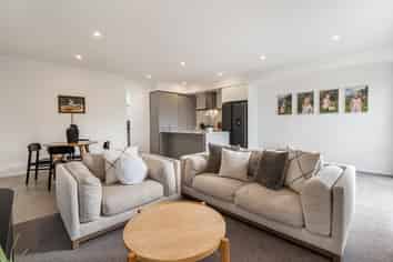 84 Symes Drive, Red Beach