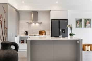 84 Symes Drive, Red Beach