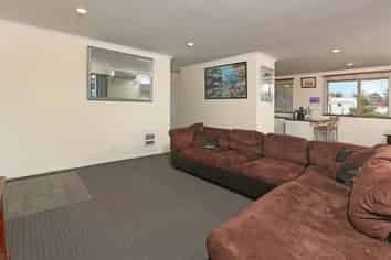 49A Forest Hill Road, Henderson