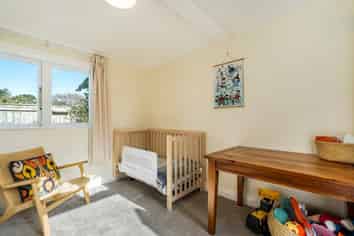 17 Pirie Cres, Moera