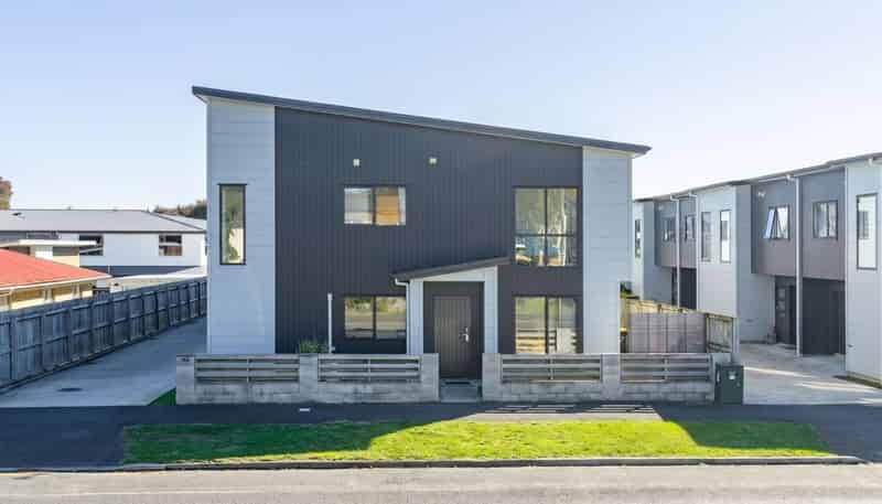 1/105  Knighton Road, Hillcrest