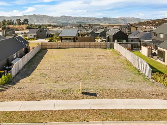 14 Linnburn Road, Wanaka