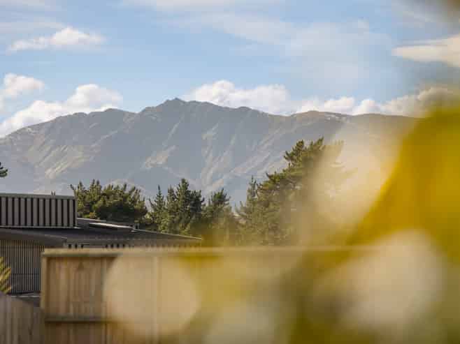 14 Linnburn Road, Wanaka