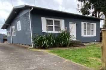 172 Main Road South, Raumati South