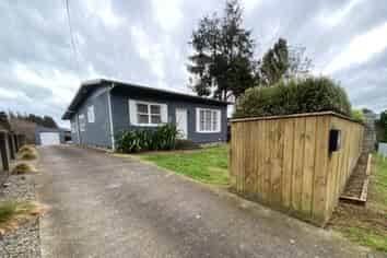 172 Main Road South, Raumati South