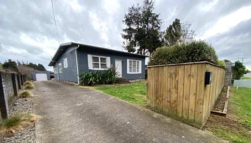 172 Main Road South, Raumati South