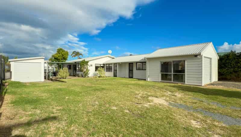 216 Given Avenue, Whangamata