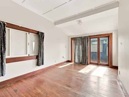 29 Seacliffe Road, Hillsborough