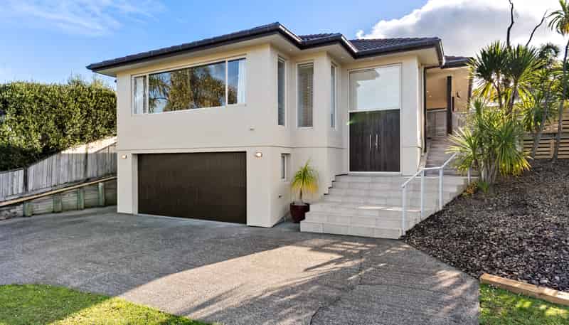 16 Araminta Place, Beachlands