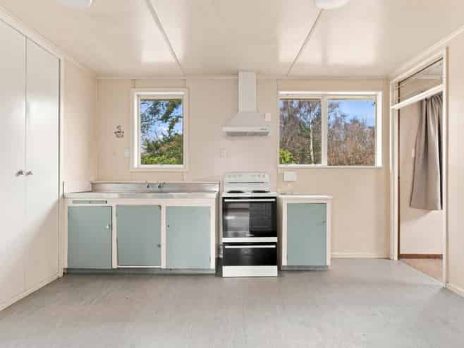 11 Moore Street, Milton