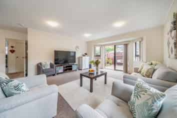 50B Athlone Crescent, Avalon