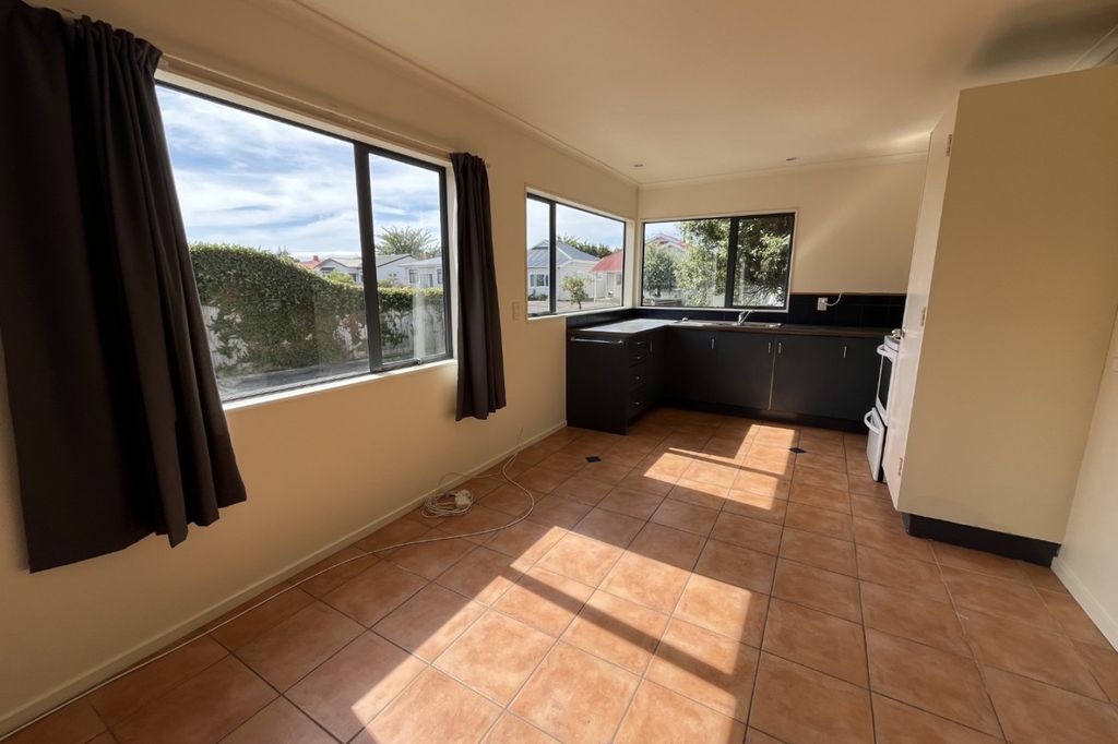FIVE BEDROOMS, HOKOWHITU 5