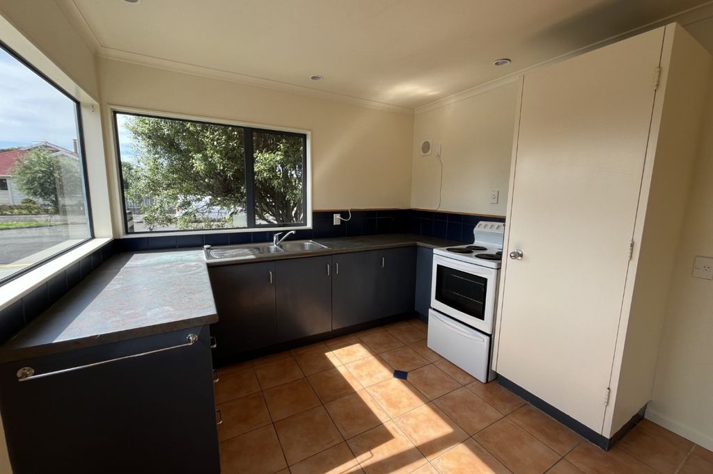 FIVE BEDROOMS, HOKOWHITU 4