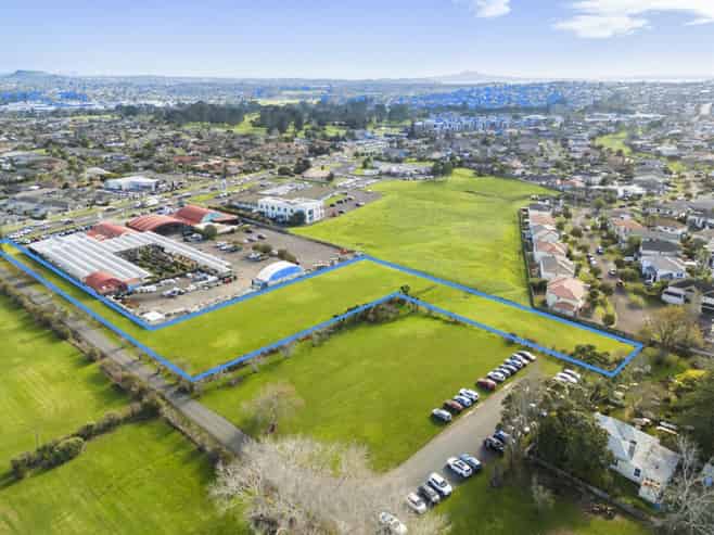 Historical 5,572m² Urban Development Site