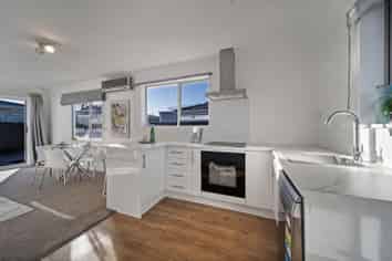 2/58 Inwoods Road, Parklands