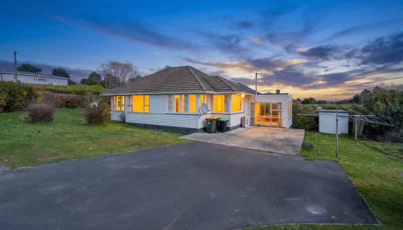 202 Hillhead Road, Corstorphine