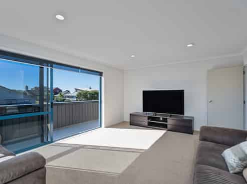 106 Corokia Place, Matarangi