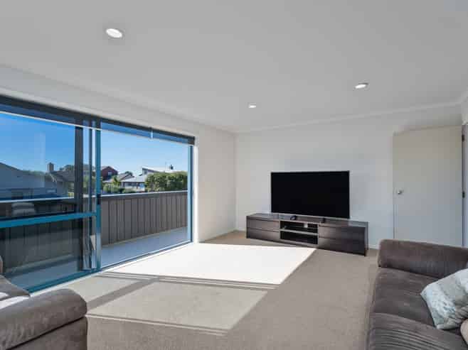 106 Corokia Place, Matarangi