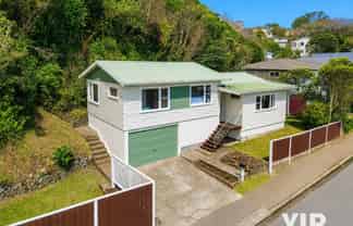 24 Batchelor Street, Newlands
