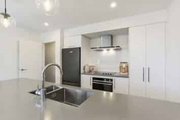 30 Croydon Street, Ravenswood