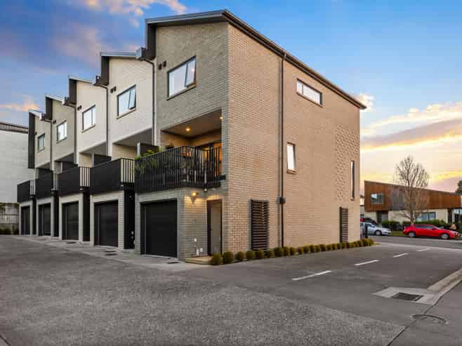 33/28 Westgate Drive, Westgate