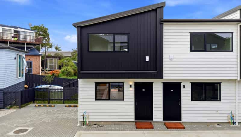 2/14B Porter Avenue, Te Atatu South