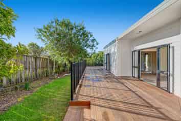 13 Bronzewing Terrace, Unsworth Heights