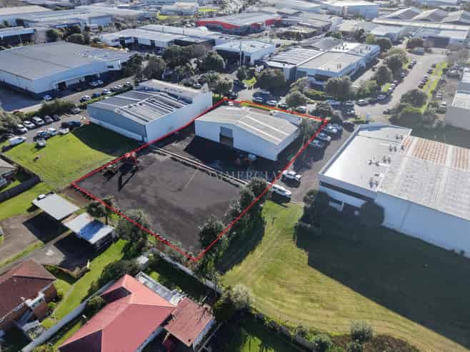 470sqm Workshop + 1,722 Secure YARD 