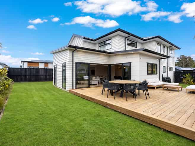 16 Ora Nui Street, Milldale