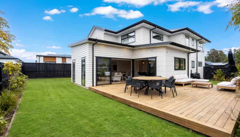 16 Ora Nui Street, Milldale