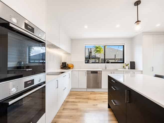 16 Ora Nui Street, Milldale