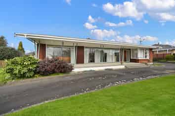 316 Cambridge Road, Hillcrest
