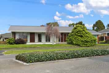 316 Cambridge Road, Hillcrest