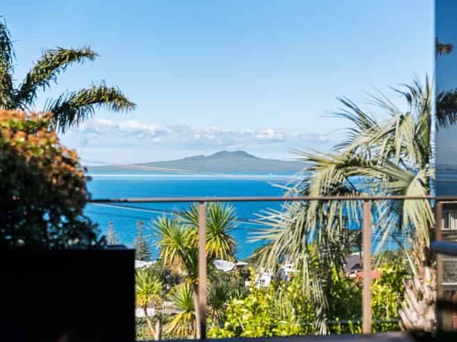 844 Beach Road, Browns Bay