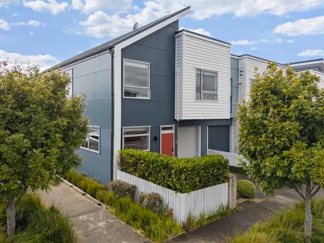 2 Skylark Road, Hobsonville