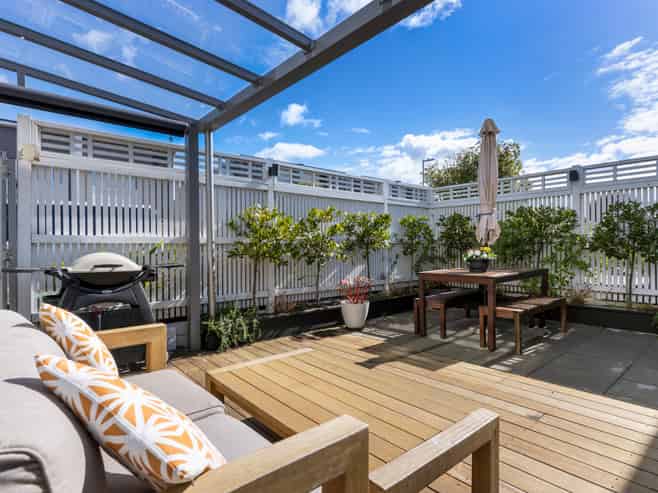 2 Skylark Road, Hobsonville