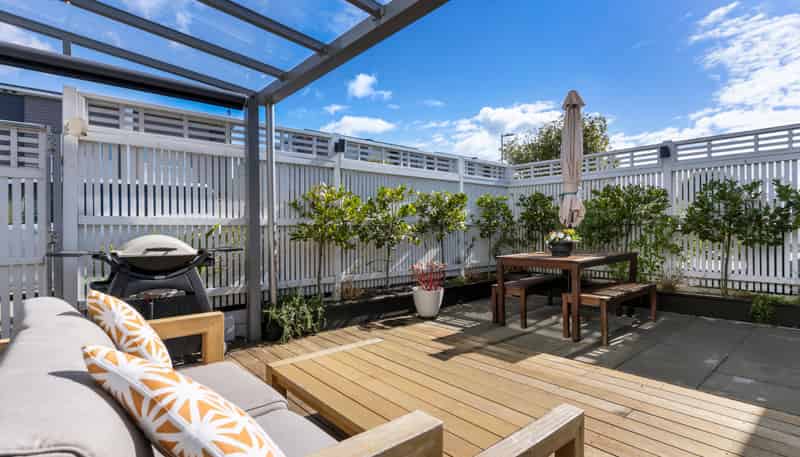 2 Skylark Road, Hobsonville