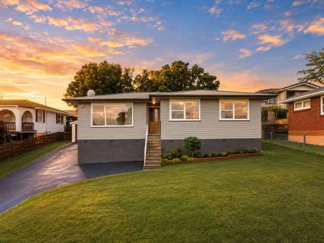 9  Grimshaw Place, Henderson