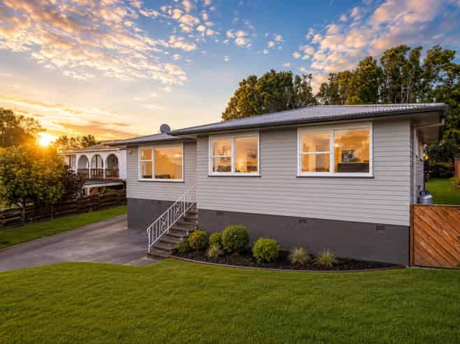 9  Grimshaw Place, Henderson